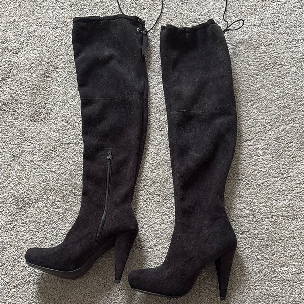 Black Knee-High Women's Boots
